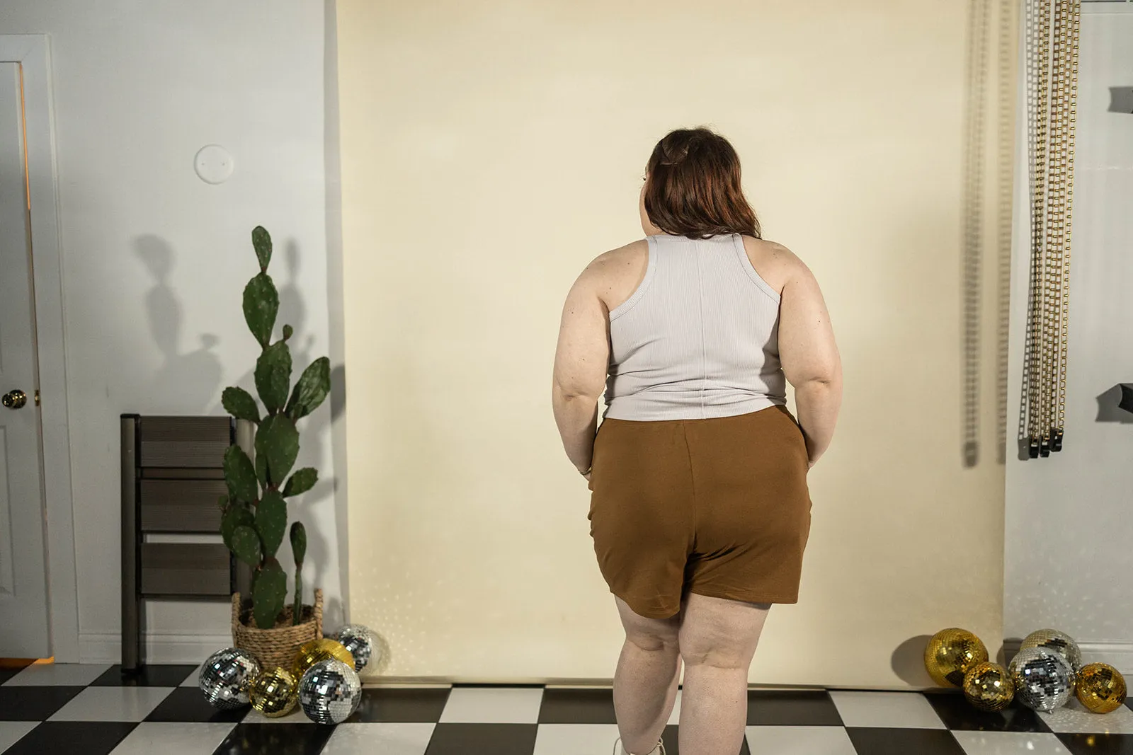 dana boyfriend short in caramel