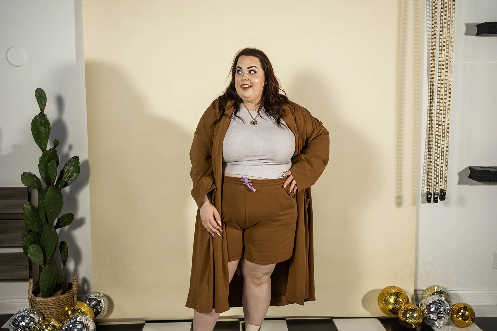 dana boyfriend short in caramel
