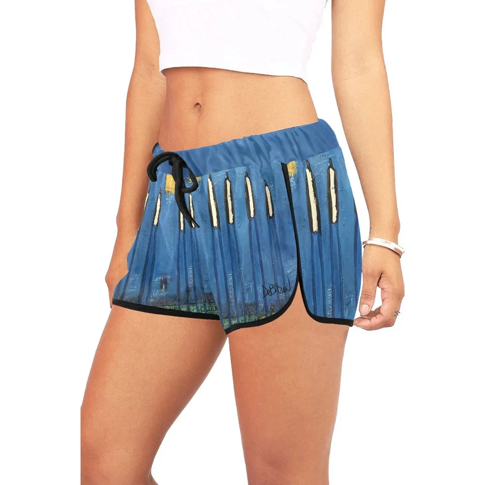 No Woman No Cry Women's All Over Print Casual Shorts (Model L19)