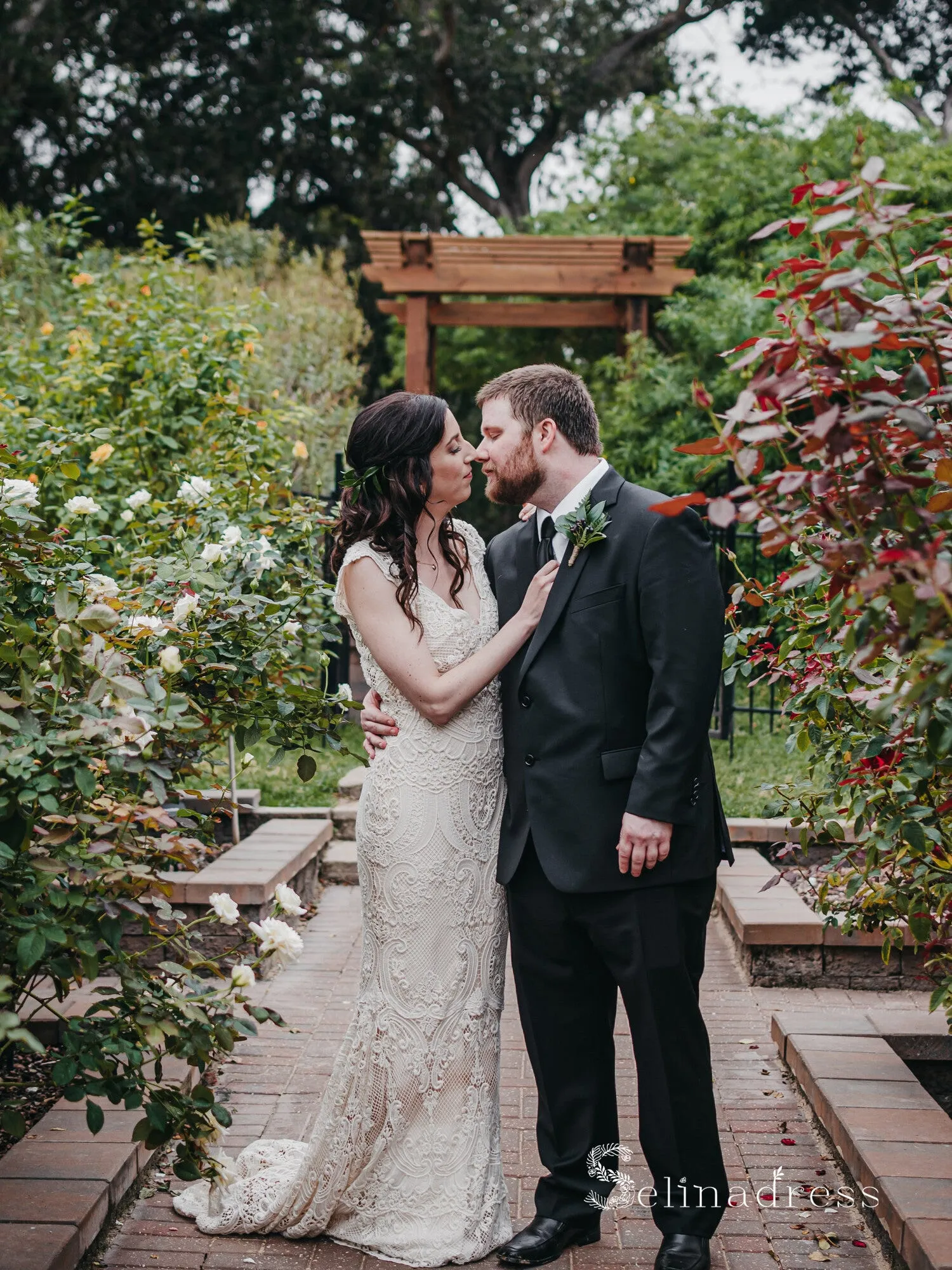 Sheath/Column V neck Boho Lace Wedding Dresses Rustic Wedding Gowns MHL145